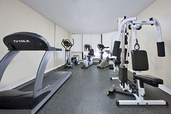 Bay Terrace Apartments in Belleville, ON Fitness facility