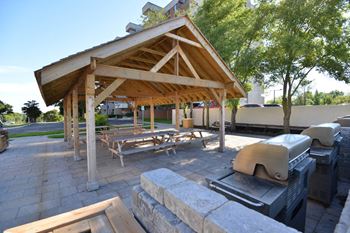 bbq area with patio at Bay Terrace Apartments in Belleville ON
