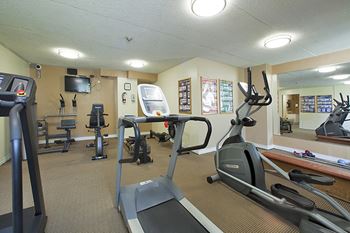 Brighton Court in Windsor, ON fitness centre