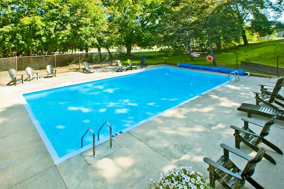Britannia by the Bay in Ottawa, ON outdoor pool with tanning chairs