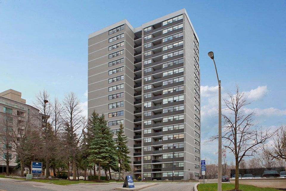 Brookbanks Apartments in Toronto, ON exterior of building