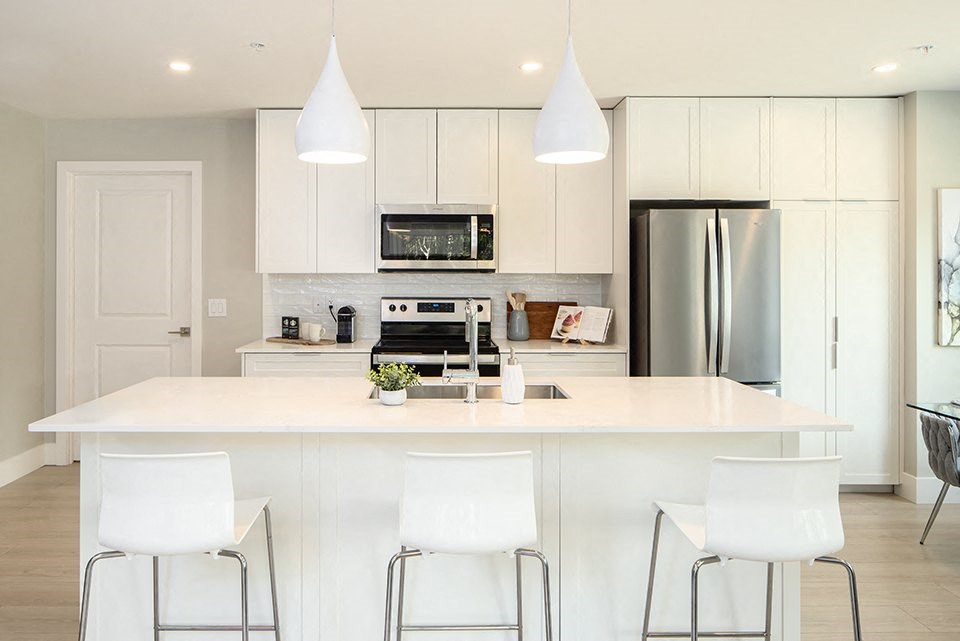 kitchen wit stainless steel appliances at Brookline Apartments in Bedford NS