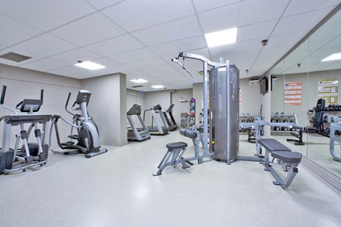 Cambridge Place Apartments fully equipped fitness centre in Scarborough, ON
