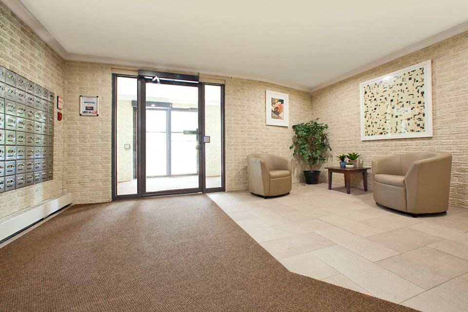 Capitol Hill in Kitchener, ON secure lobby entrance and mail slots