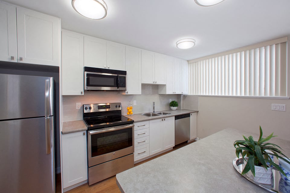 Carriage Hill in Oshawa, ON kitchen includes stainless steel appliances