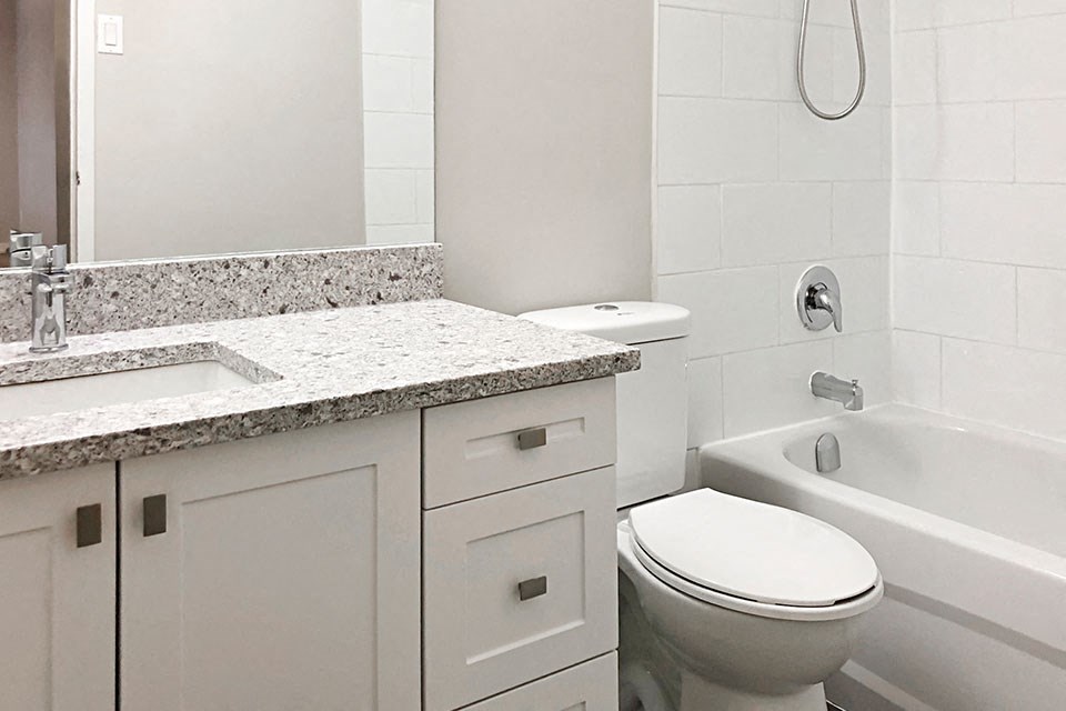 Cedarpoint in Cambridge, ON bathroom with upgraded cabinetry and countertop