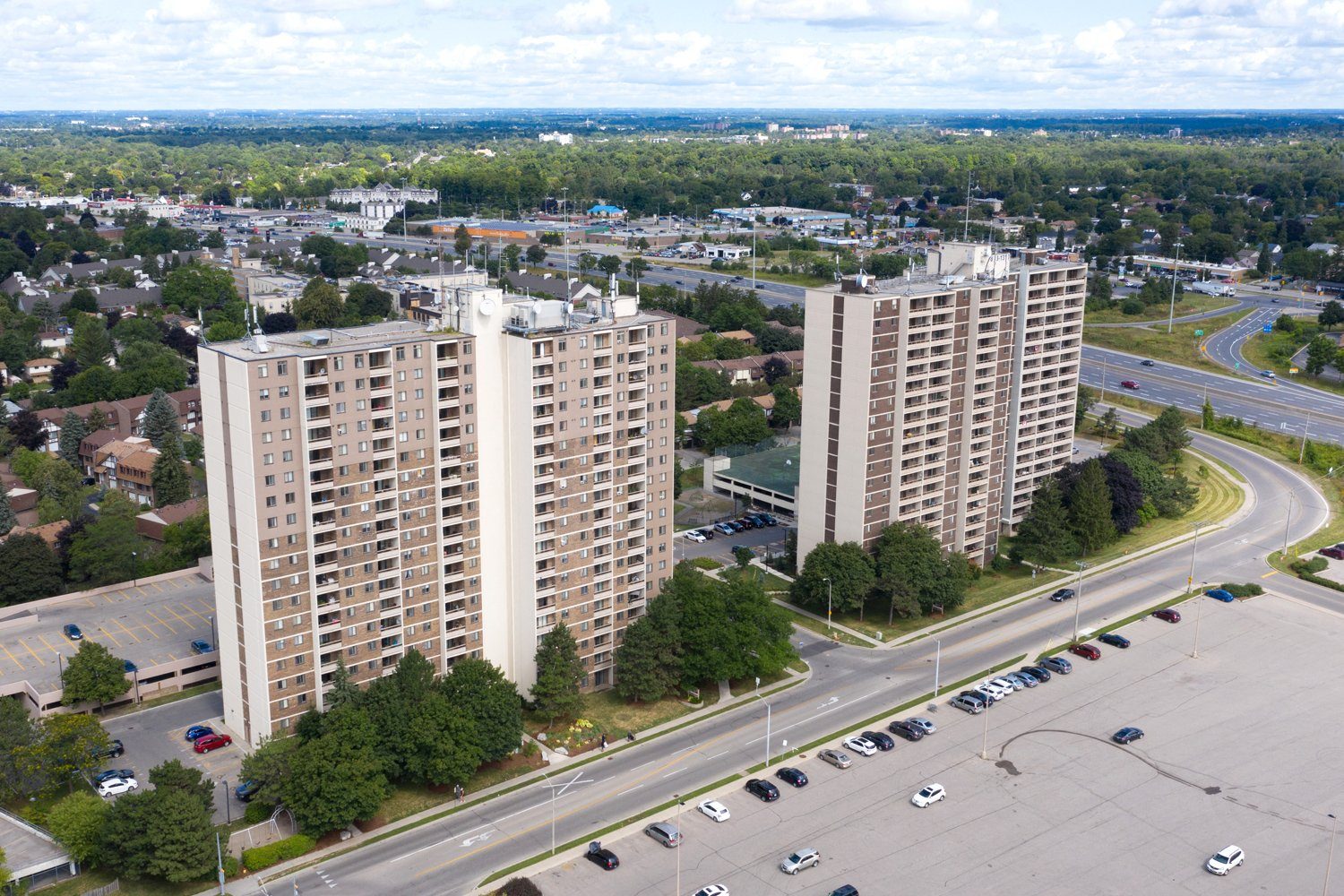 Cedarwoods Tower drone view of exterior of building in Kitchener, ON