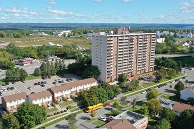 Concorde Apartments and Townhouses in Ottawa, ON exterior of properties