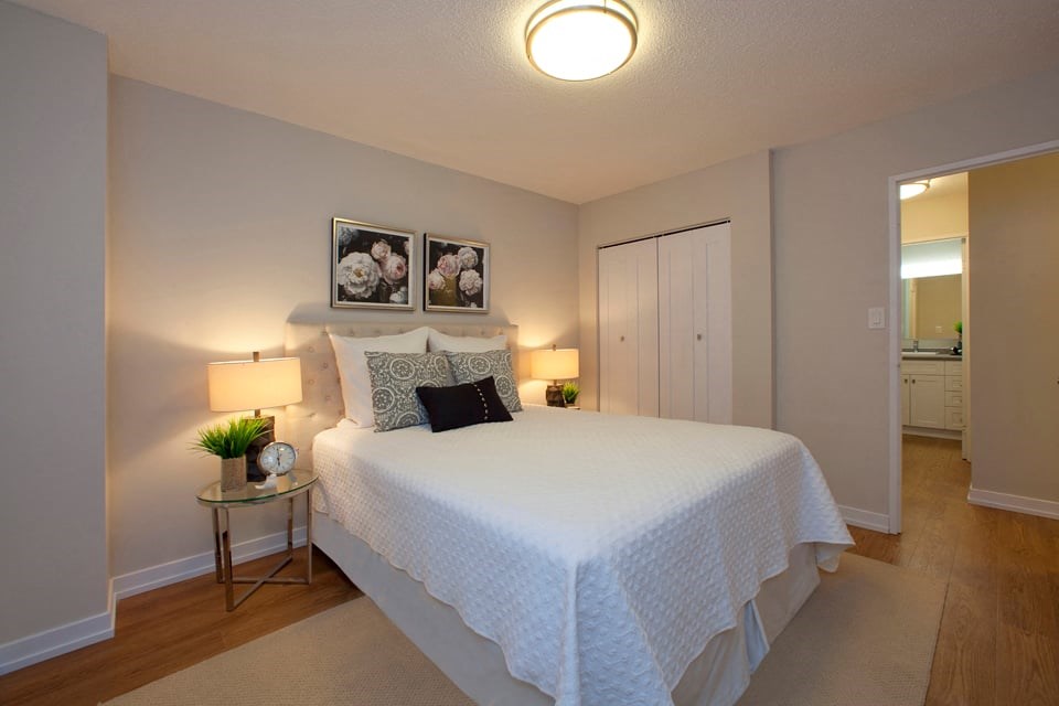 Dorchester Apartments large master bedroom with hard surface flooring in Niagara Falls, ON