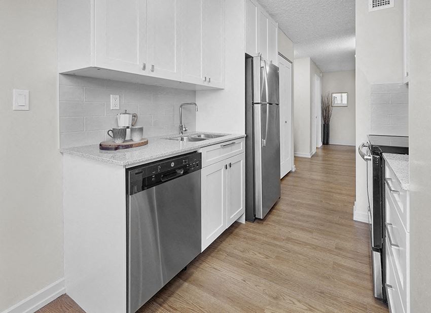 Edgehill Apartments in Edmonton, AB kitchen includes stainless steel appliances