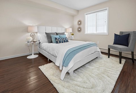 Elizabeth Gardens in Edmonton, AB well lit bedroom