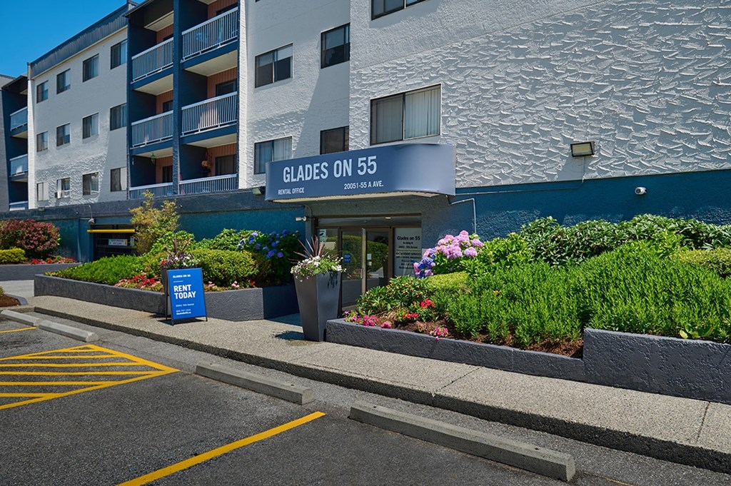 the building in which the hotel is located