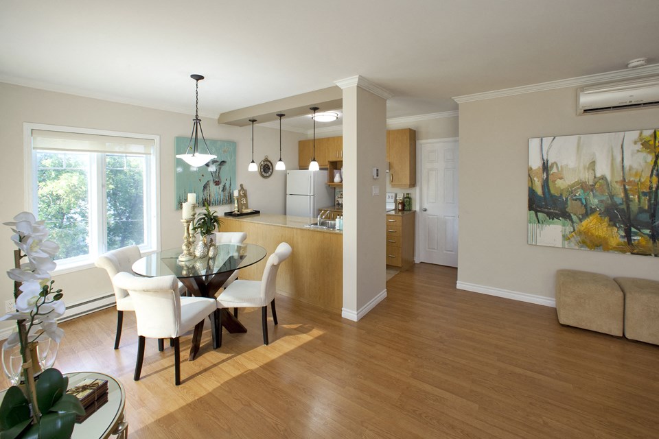 Heritage Lofts apartments open concept apartment in Gatinuea, QC