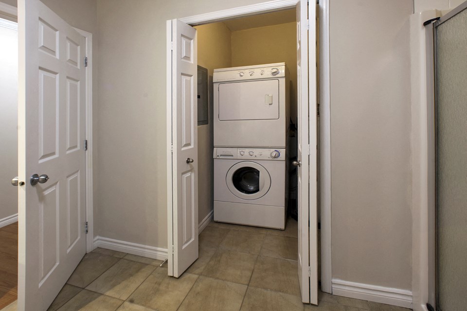 Heritage Lofts apartments featuring in-suite laundry in Gatineau, QC