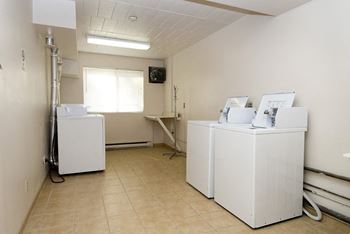 High Street Apartments in Fort Erie, ON on-site laundry facility