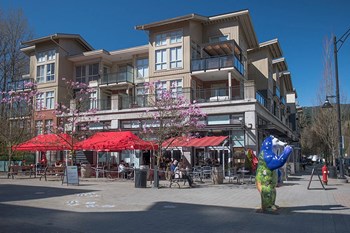 Inlet Glen Apartments in Port Moody, BC local shops near by - Photo Gallery 45