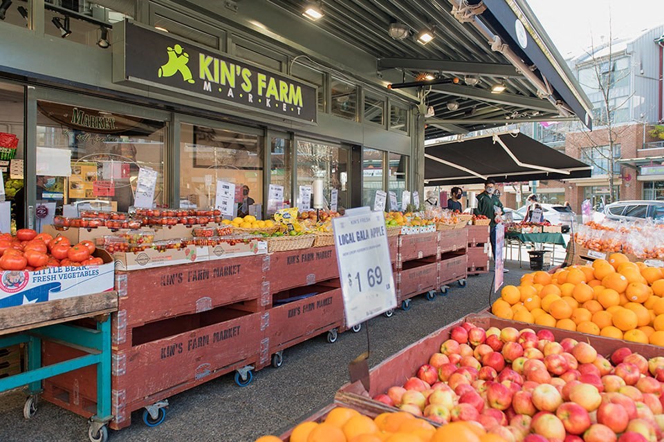 Inlet Glen Apartments in Port Moody, BC food market within walking distance