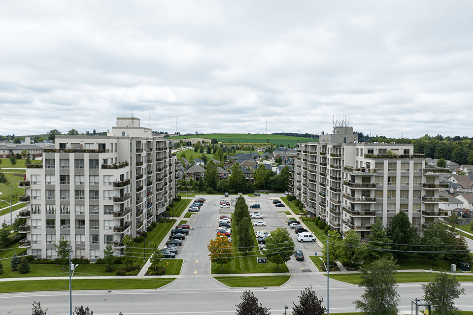 Juliana Place Apartments building drone exterior in Woodstock, ON
