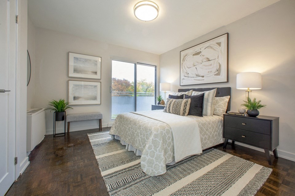 La Salle Towers Bedroom in Burlington, ON