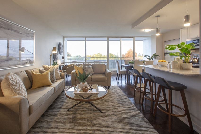 La Salle Towers Apartments, 20 North Shore Boulevard West, Burlington