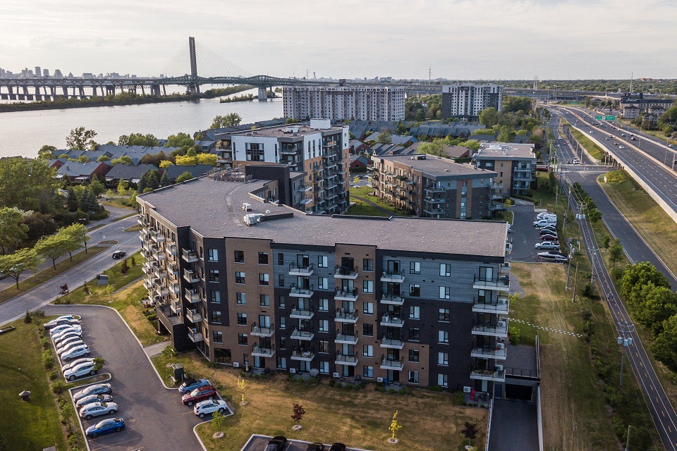 Le SaintLaurent Apartments, 8035 SaintLaurent Boulevard, Brossard, QC
