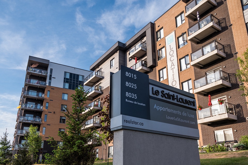 Le SaintLaurent Apartments, 8035 SaintLaurent Boulevard, Brossard, QC