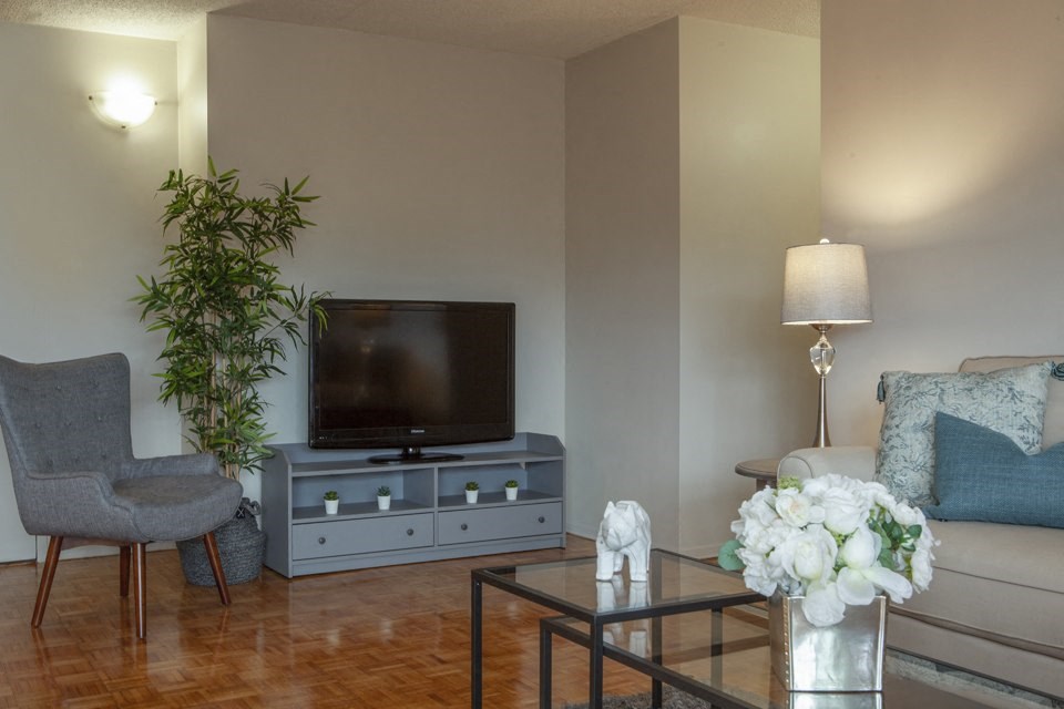 TV area in a standard suite at Lorneville Apartments in Cornwall, ON