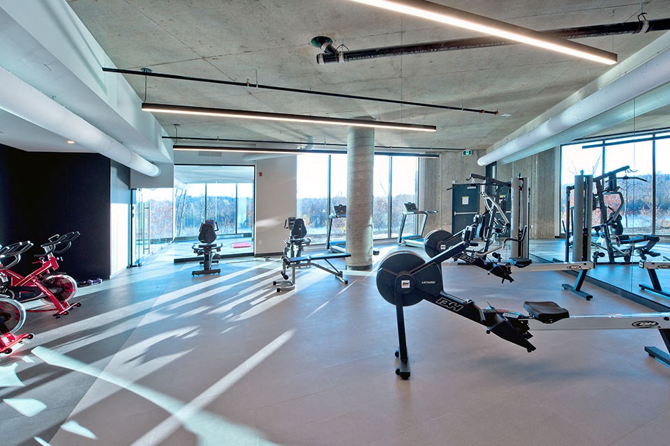 Lumineau in Sherbrooke, QC fitness facility with plenty of gym equipment
