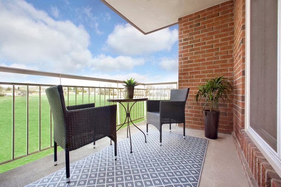 Lyndon Place charming balcony with beautiful view of surrounding area in Niagara Falls, ON