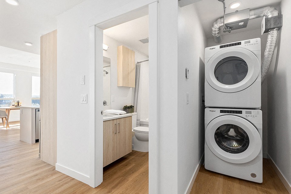 Lynnmour Apartments II in North Vancouver, BC Washer Dryer Laundry