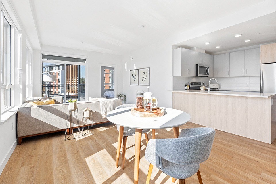 Lynnmour Apartments in North Vancouver, BC Dining area and Living room