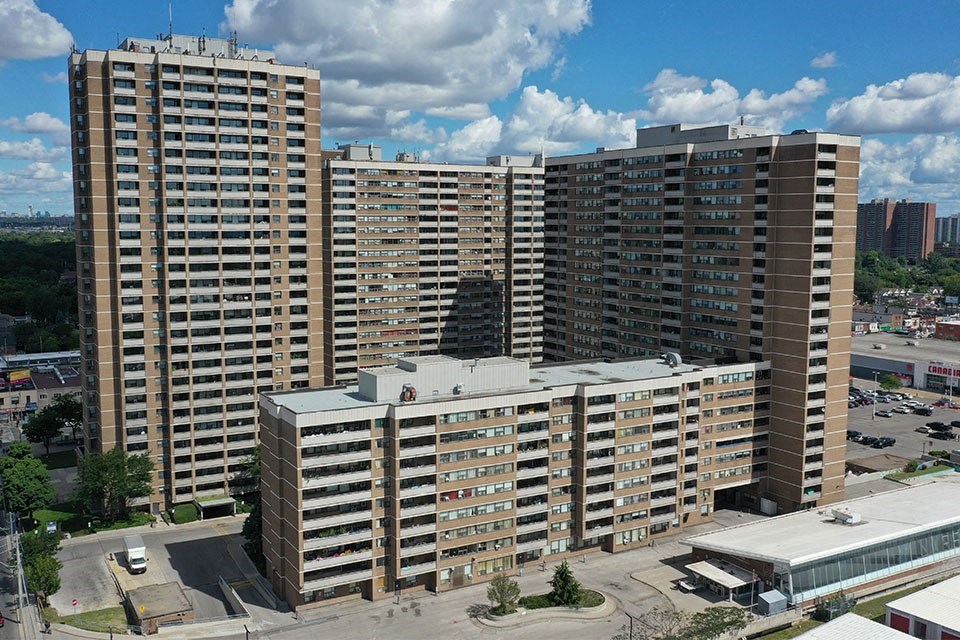 Main Square exterior image of building in Toronto, ON