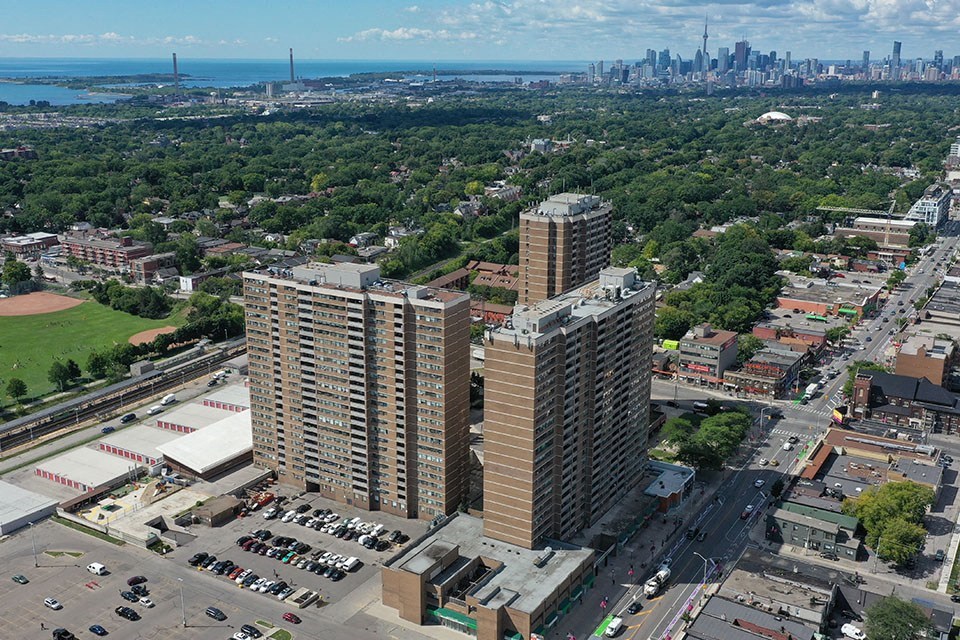 Main Square exterior of building with view of the waterfront in Toronto, ON