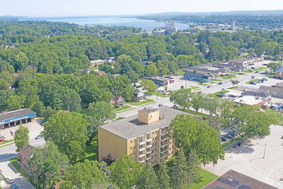 Marlan Towers in Owen Sound, ON drone image of building