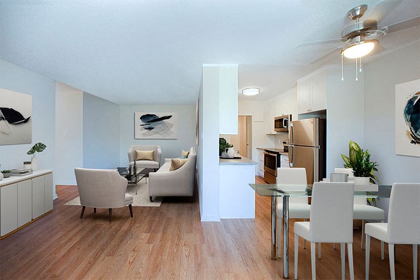 Marlan Towers in Owen Sound, ON spacious living room and dining area with hard surface flooring