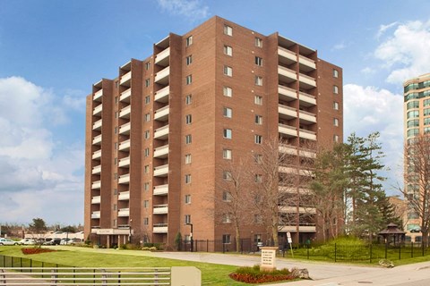 Millside Towers exterior image of building in Milton ON