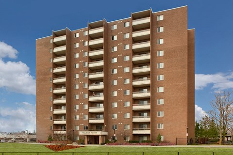 Millside Towers image of exterior of building in Milton, ON