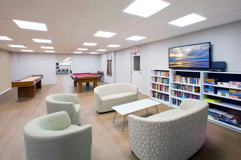 Northumberland Place social room with seating area in Port Hope, ON