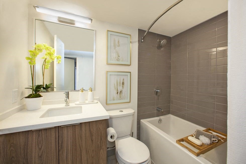 ONE225 York Mills Bathroom in Toronto, ON