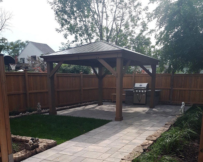 Oakdale Heights BBQ area in  St Catharines, ON