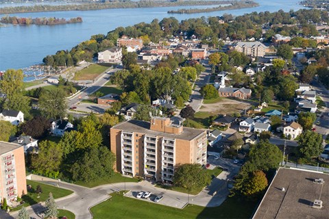 Pickering Towers exterior of building with view of the lake in Amherstburg, ON