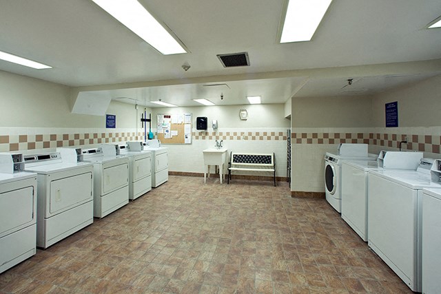 Regency Place on-site laundry facility in Whitby, ON