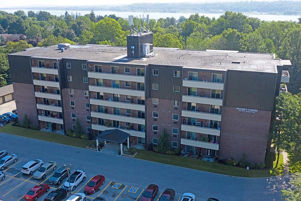 Regency Tower in Owen Sound, ON drone image of building