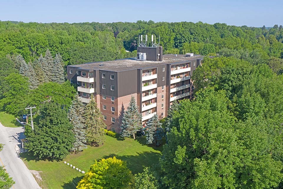 Regency Tower in Owen Sound, ON drone image of building
