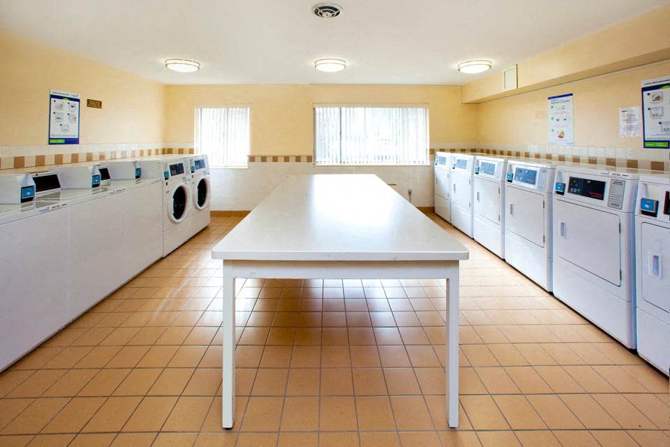 Regency Towers on-site laundry facility in St. Catherines, ON