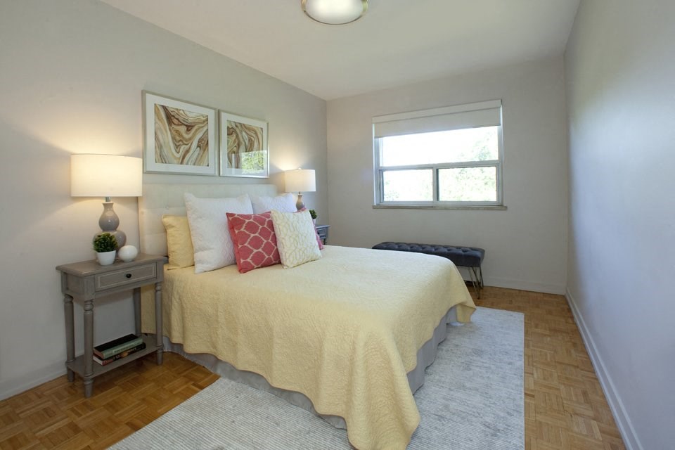 Rockliffe Park Suites second bedroom in 2-bedroom suite in Oakville, ON