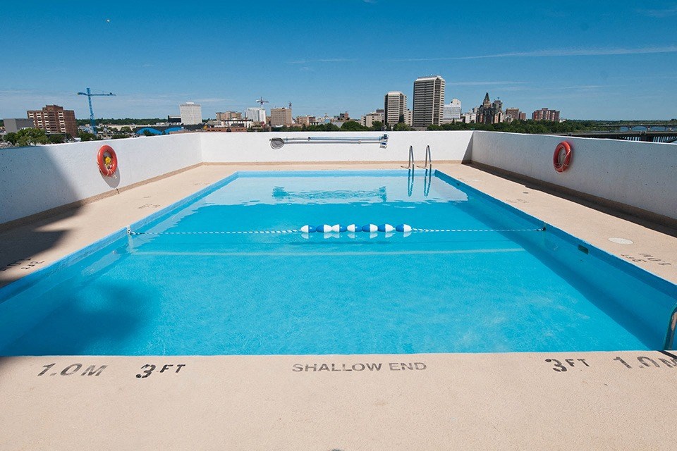 Outdoor pool in a rooftop at Victoria Place in Saskatoon, SK