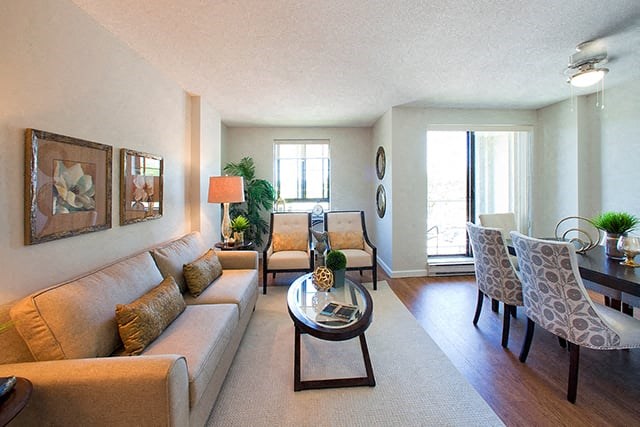 St. Augustine Place open concept living-dining area with hard surface flooring in St. Catharines, ON