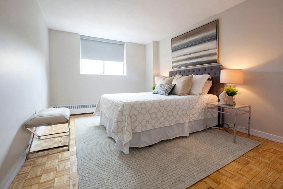 Silvercreek Towers in Georgetown, ON bedroom with natural light from window