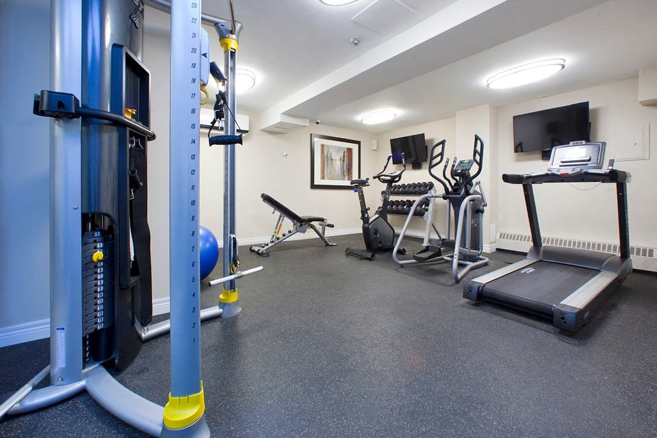 Silvercreek Towers in Georgetown, ON fitness room with cardio and weight machines
